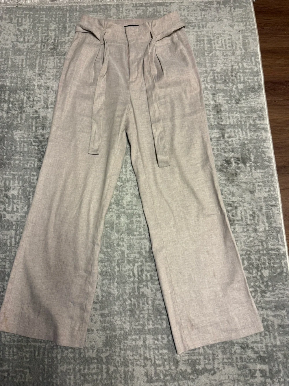 Banana Republic Light Beige Linen-Blend Dress Pants